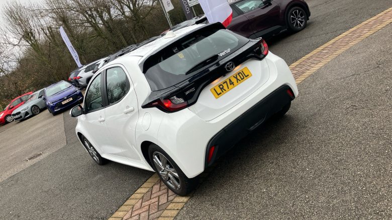 Toyota Yaris 1.5 Hybrid Icon 5dr CVT Hybrid Hatchback